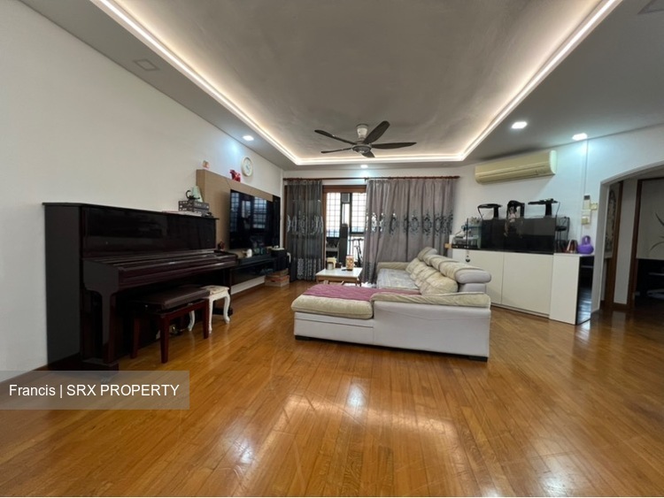 Blk 233 Compassvale Plains (Sengkang), HDB 5 Rooms #549116401